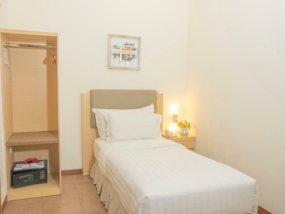 Hotel D'primahotel Melawai - Blok M 2*